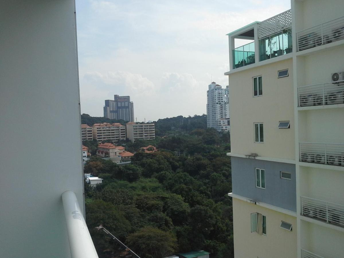 Cosy Beach View Apartments Pattaya Exterior photo