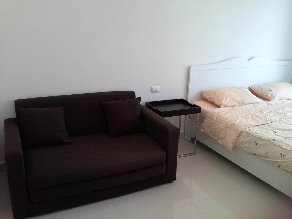 Cosy Beach View Apartments Pattaya Exterior photo