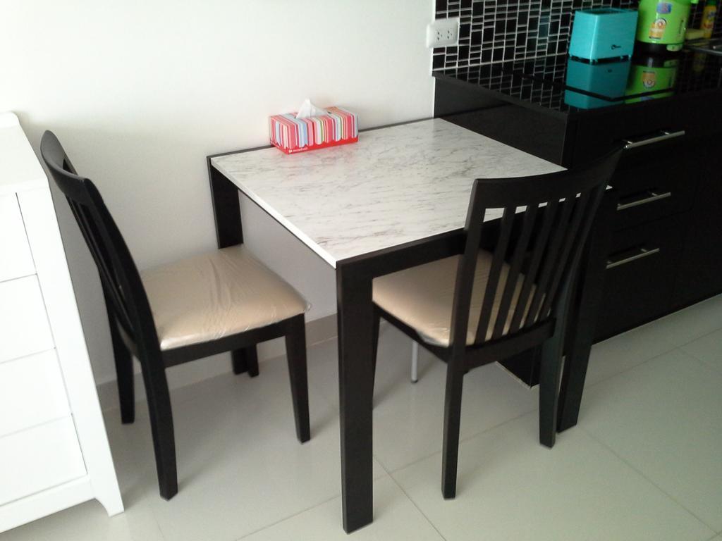 Cosy Beach View Apartments Pattaya Exterior photo