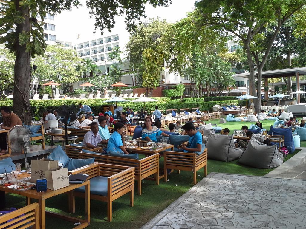 Cosy Beach View Apartments Pattaya Exterior photo
